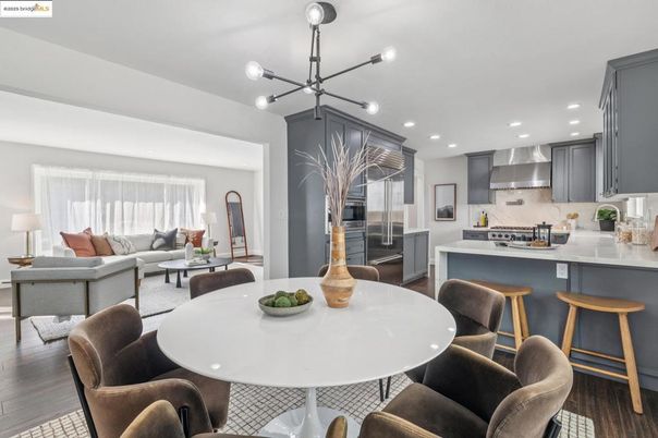 Dining room, Interior, Kitchen, Living room, Pendant Lights, Recessed Lighting, Stainless Steel Appliances, Wood Texture Flooring