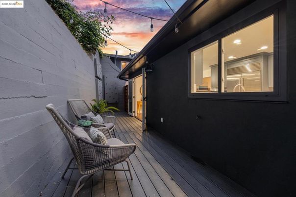 Exterior, Wood Texture Flooring