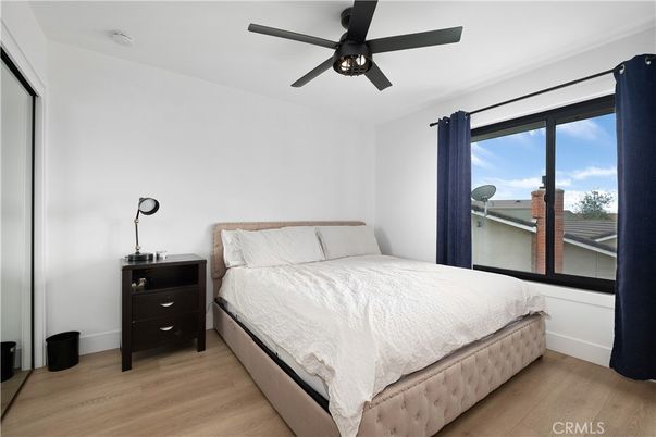 Bedroom, Interior, Water, Wood Texture Flooring