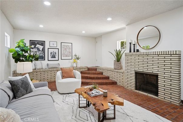 Fireplace, Interior, Living room, Recessed Lighting