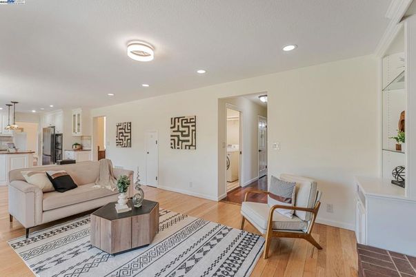 Interior, Kitchen, Living room, Pendant Lights, Recessed Lighting, Wood Texture Flooring