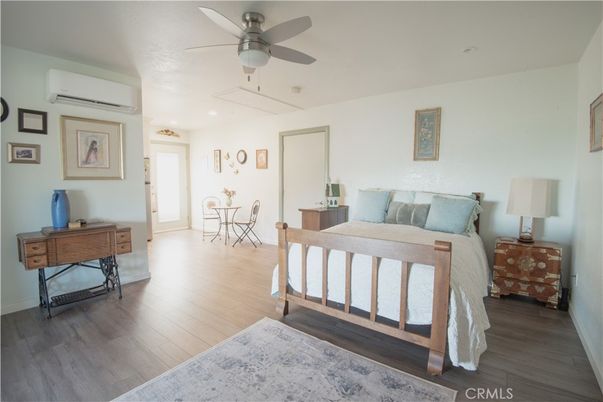 Bedroom, Dining room, Interior, Recessed Lighting, Wood Texture Flooring