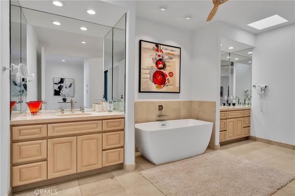 Bathroom, Dual Sink Vanities, Free Standing Baths, Interior, Recessed Lighting
