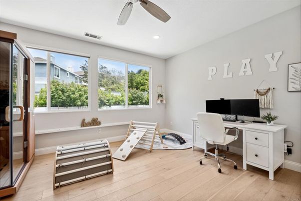 Home Office, Interior, Recessed Lighting, Wood Texture Flooring