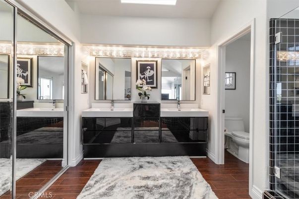 Bathroom, Dual Sink Vanities, Interior, Wood Texture Flooring