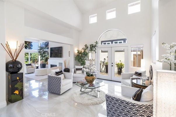 Fireplace, Interior, Living room