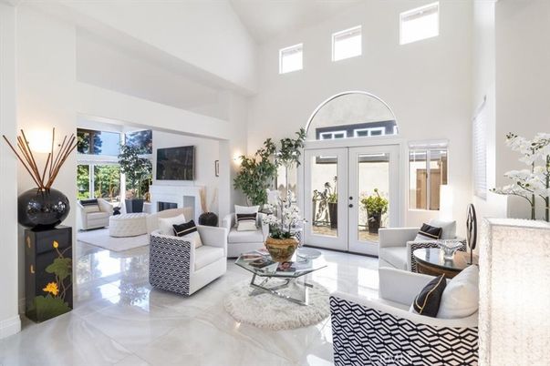 Fireplace, Interior, Living room