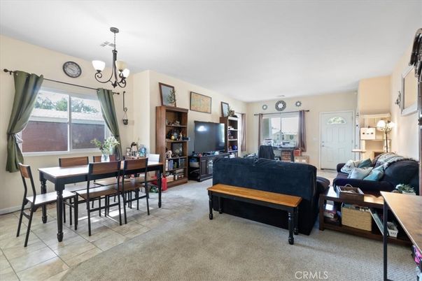 Chandelier, Dining room, Interior, Living room