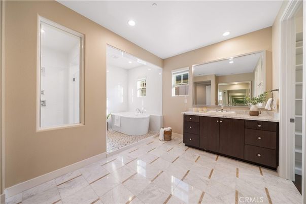 Bathroom, Dual Sink Vanities, Free Standing Baths, Interior, Recessed Lighting