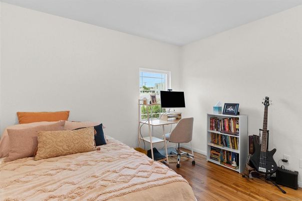 Bedroom, Home Office, Interior, Wood Texture Flooring