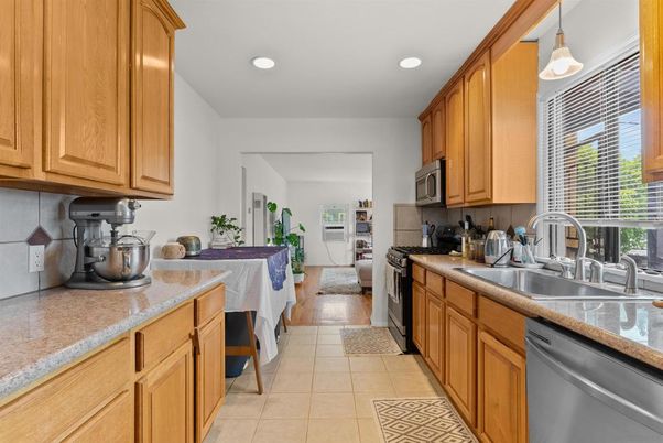Interior, Kitchen, Living room, Pendant Lights, Recessed Lighting