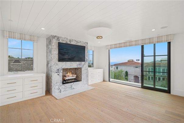 Fireplace, Interior, Recessed Lighting, Wood Texture Flooring