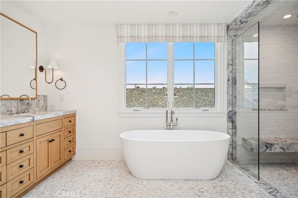 Bathroom, Dual Sink Vanities, Free Standing Baths, Glass Shower, Interior, Recessed Lighting