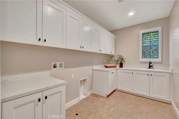 Interior, Recessed Lighting, Washer