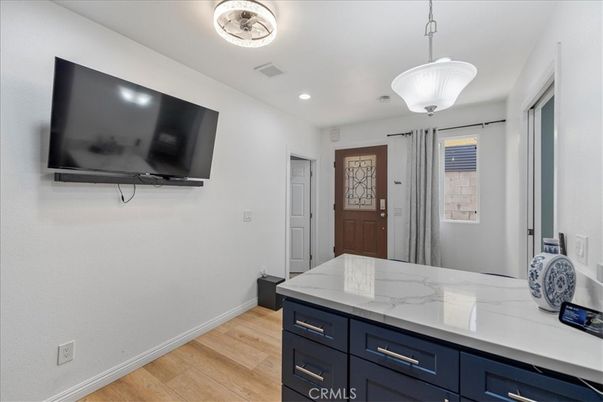 Interior, Pendant Lights, Recessed Lighting, Wood Texture Flooring
