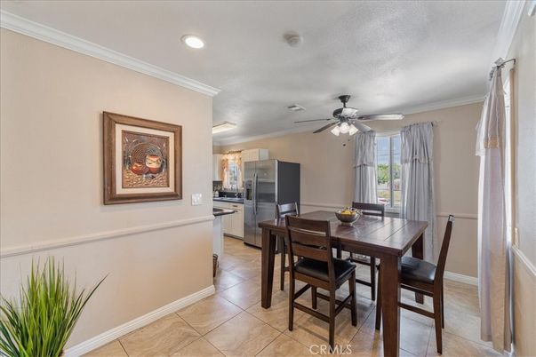 Dining room, Interior, Kitchen, Recessed Lighting, Stainless Steel Appliances