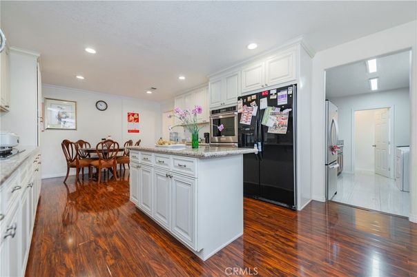 Dining room, Interior, Kitchen, Recessed Lighting, Wood Texture Flooring