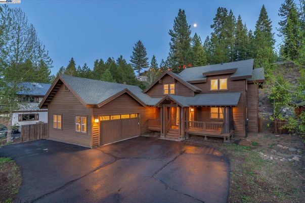 Attached, Exterior, Facade, Log Home
