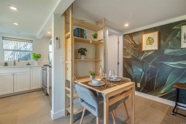 Dining room, Interior, Recessed Lighting