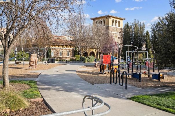 Backyard, Exterior, Playground