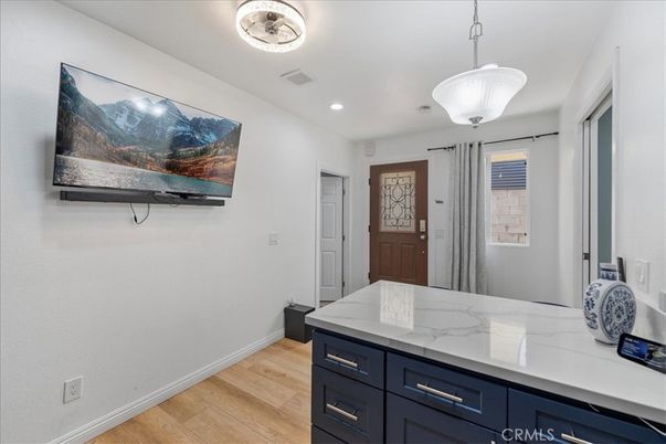 Interior, Pendant Lights, Recessed Lighting, Wood Texture Flooring