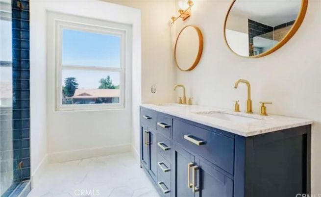 Bathroom, Dual Sink Vanities, Interior, Marble