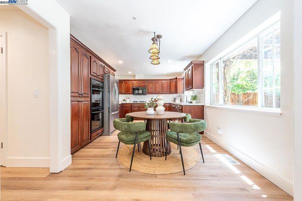 Dining room, Interior, Kitchen, Recessed Lighting, Wood Texture Flooring