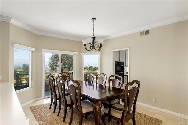 Chandelier, Dining room, Interior
