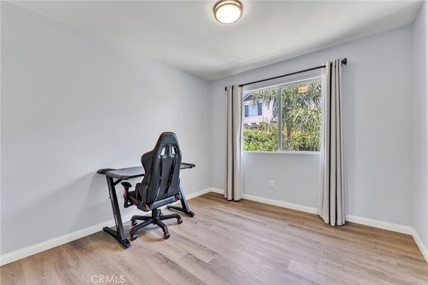 Fitness Equipment, Home Office, Interior, Wood Texture Flooring