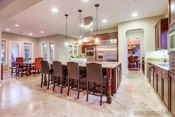 Dining room, Interior, Kitchen, Pendant Lights, Recessed Lighting, Stainless Steel Appliances