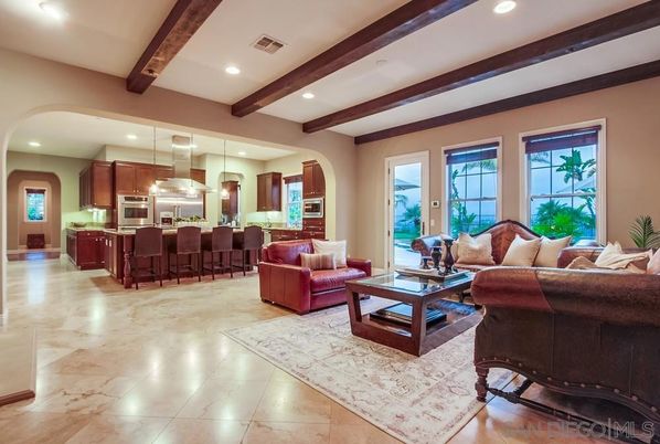 Interior, Kitchen, Living room, Pendant Lights, Recessed Lighting, Wooden Beams