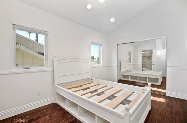 Bathroom, Interior, Recessed Lighting, Wood Texture Flooring