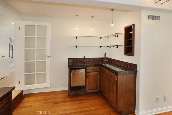 Interior, Pendant Lights, Wood Texture Flooring