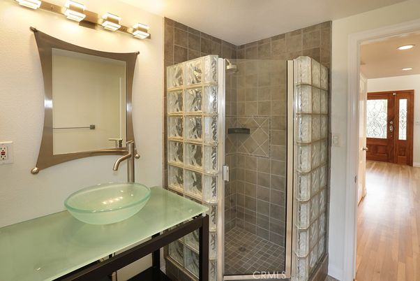 Bathroom, Interior, Recessed Lighting, Wood Texture Flooring