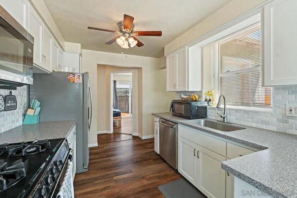 Interior, Kitchen, Wood Texture Flooring