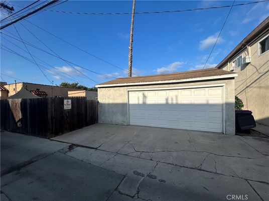 Detached Garage, Exterior