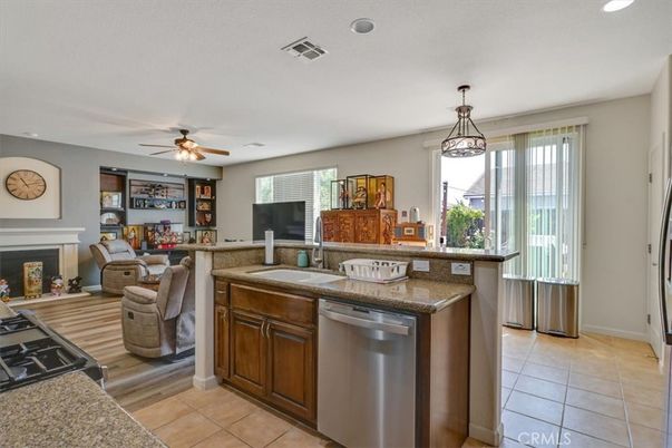 Fireplace, Interior, Kitchen, Pendant Lights, Recessed Lighting, Wood Texture Flooring