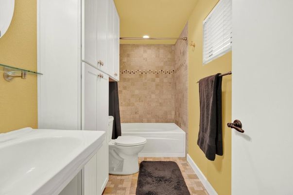 Bathroom, Interior, Recessed Lighting