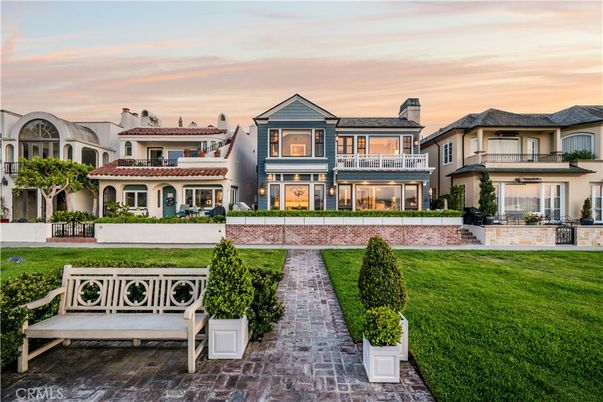 Backyard, Exterior, Facade, Mediterranean