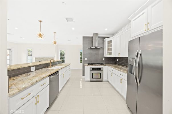 Interior, Kitchen, Pendant Lights, Recessed Lighting, Stainless Steel Appliances