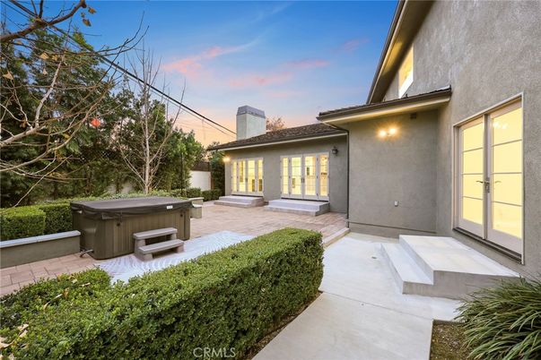 Exterior, Hot Tub