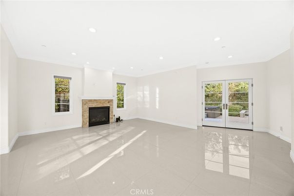 Empty room, Fireplace, Interior, Recessed Lighting