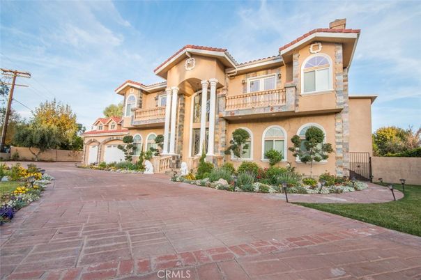 Backyard, Exterior, Facade, Mediterranean