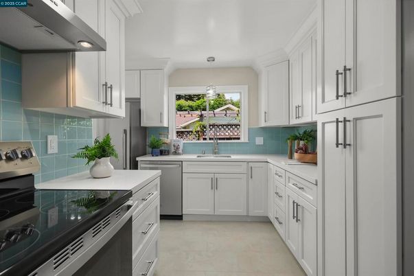 Interior, Kitchen, Pendant Lights, Stainless Steel Appliances
