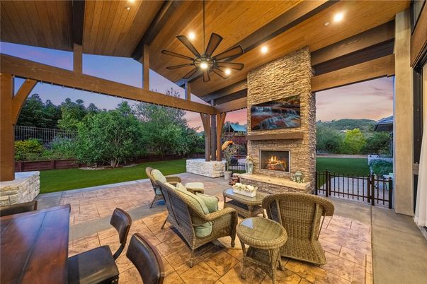 Exterior, Fireplace