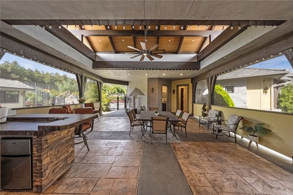 Dining room, Interior, Recessed Lighting, Wooden Beams, Wooden Ceilings