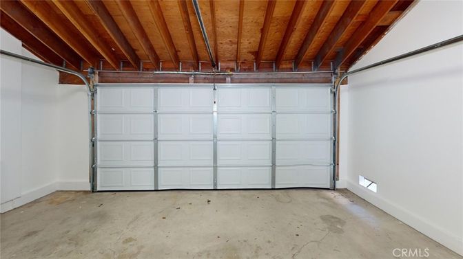 Garage, Interior, Wooden Beams, Wooden Ceilings