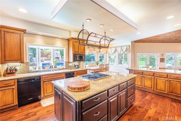 Dining room, Interior, Kitchen, Recessed Lighting, Wood Texture Flooring