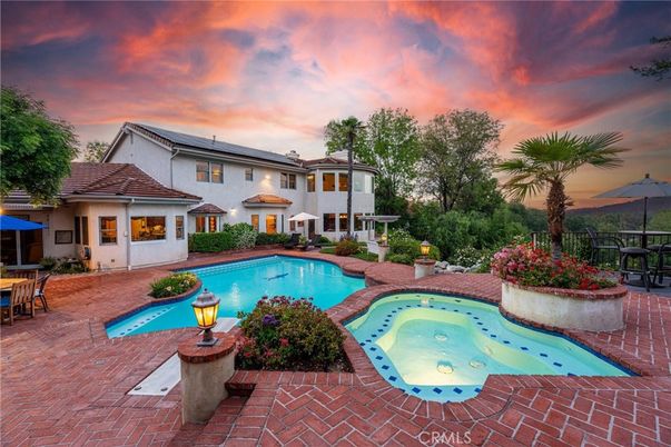 Exterior, Pool, Solar Panels