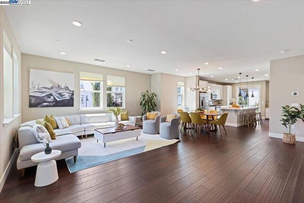 Dining room, Interior, Kitchen, Living room, Pendant Lights, Recessed Lighting, Wood Texture Flooring